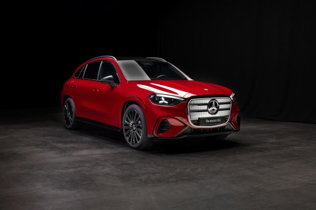 Mercedes-Benz GLC 400 4MATIC EQ électrique // Source : Mercedes-Benz