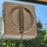 Après les sols et le jardin, Ecovacs s’attaque aux vitres avec ce robot laveur et sa station multifonction en promo sur Amazon Après les sols et le jardin, Ecovacs s’attaque aux vitres avec ce robot laveur et sa station multifonction en promo sur Amazon