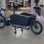 Moteur Bosch ultra puissant et conduite plus pratique : le nouveau vélo cargo électrique de Cube a de sérieux arguments Moteur Bosch ultra puissant et conduite plus pratique : le nouveau vélo cargo électrique de Cube a de sérieux arguments
