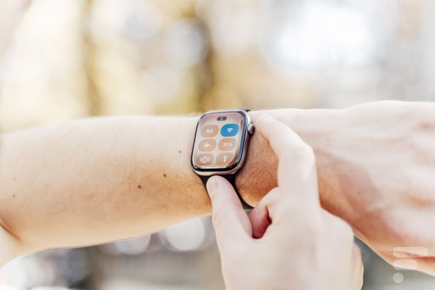 L'écran de l'Apple Watch Series 11 pour illustration