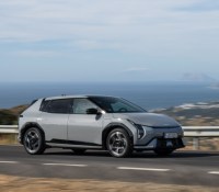 kia-ev4-gt-line-wolf-gray-dynamic-digital-1920×1080-010