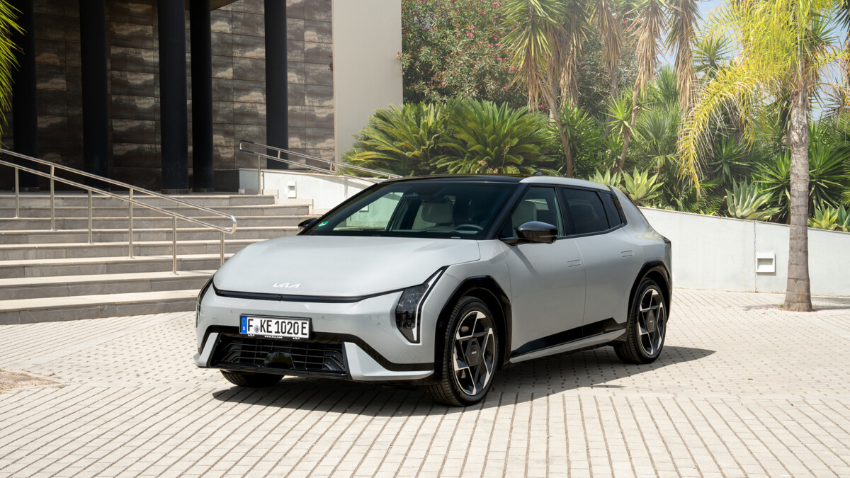 kia-ev4-gt-line-wolf-gray-static-digital-1920×1080-002 kia-ev4-gt-line-wolf-gray-static-digital-1920×1080-002
