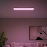 Amazon met en lumière cette promo sur le plafonnier connecté rectangulaire Philips Hue Surimu Amazon met en lumière cette promo sur le plafonnier connecté rectangulaire Philips Hue Surimu