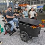 Autonomie délirante et jamais-vu, recharge ultra rapide et solaire : ce vélo électrique signé Zendure impressionne Autonomie délirante et jamais-vu, recharge ultra rapide et solaire : ce vélo électrique signé Zendure impressionne