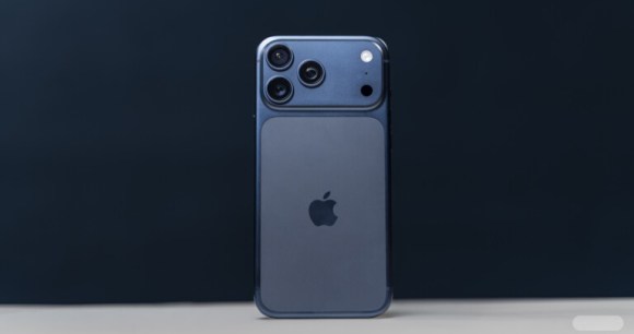 Apple iPhone 17 Pro Max // Source : Frandroid