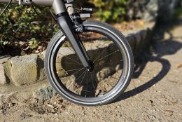 Brompton Electric T line fourche carbone