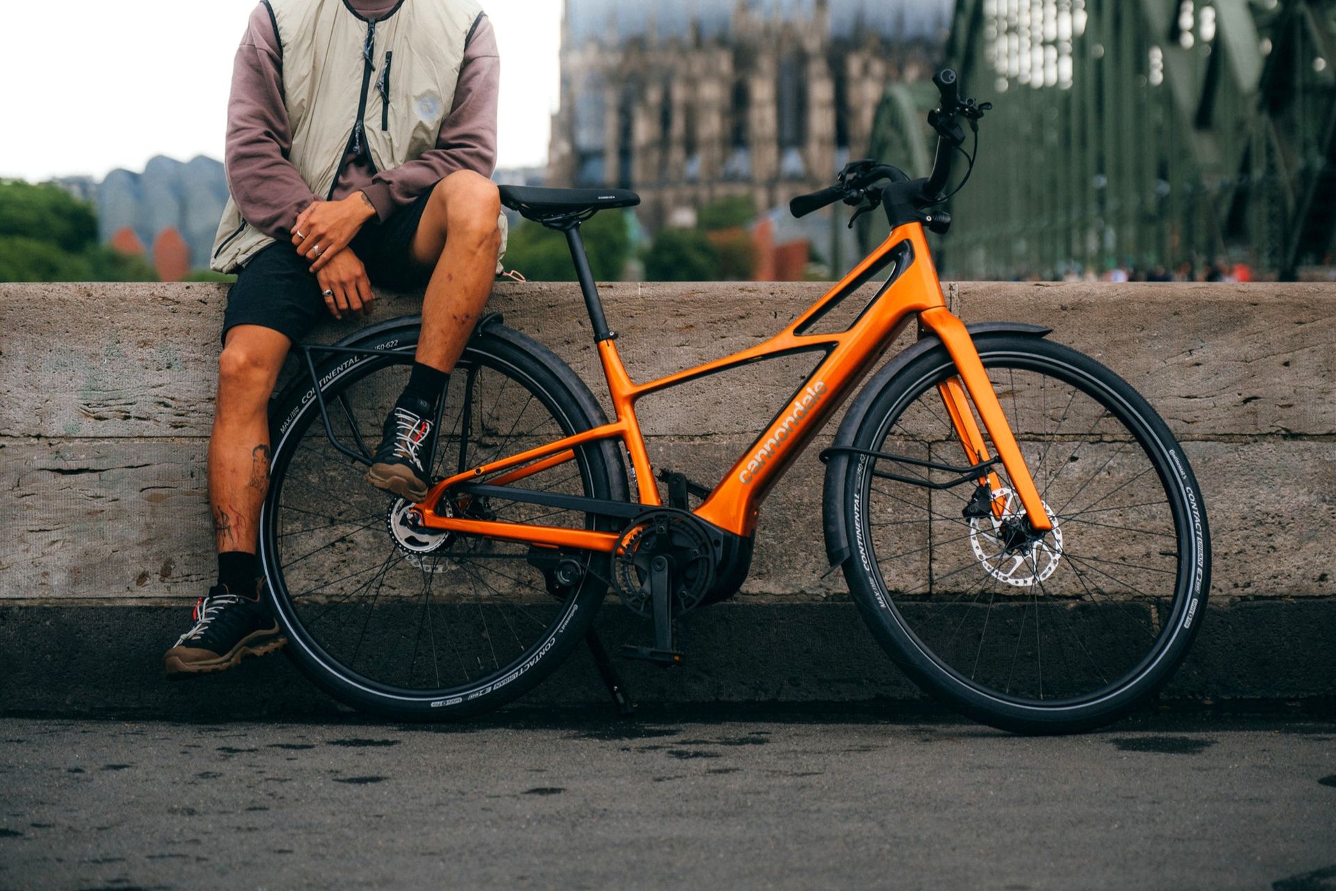 Cannondale FlyingV vélo ville électrique carbone