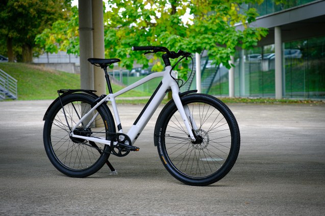 Ellipse E2