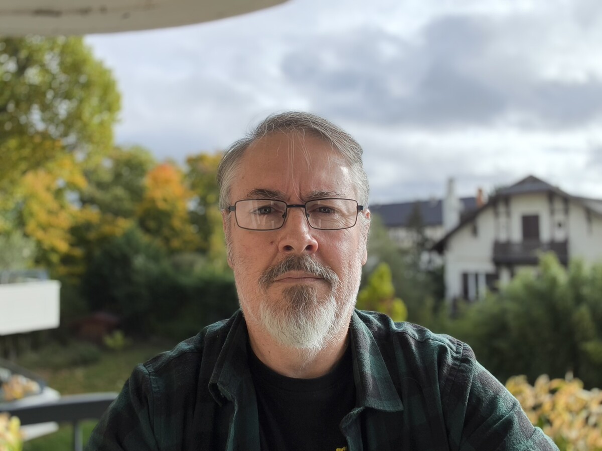 Galaxy Tab S11 Ultra – Selfie 2 Portrait