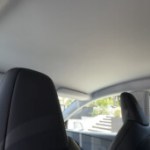 Ce qui se cache vraiment derrière le plafond du Tesla Model Y d&rsquo;entrée de gamme