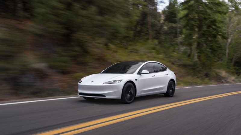 Écran plus grand et charge bidirectionnelle : Tesla fait évoluer sa Model 3 en Chine mais pas (encore) en Europe