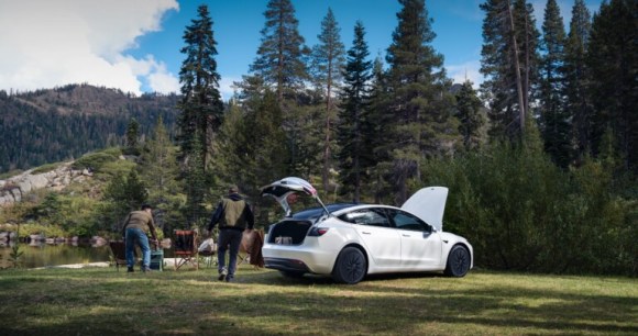 Tesla Model 3 Standard // Source : Tesla Tesla Model 3 Standard // Source : Tesla