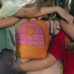 Placer un traceur GPS dans le sac de notre enfant, est-ce que c’est bien légal ? La justice nous donne son verdict Placer un traceur GPS dans le sac de notre enfant, est-ce que c’est bien légal ? La justice nous donne son verdict