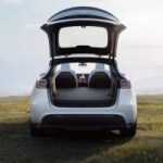 Le Tesla Model Y devient un véritable camping-car avec cet accessoire insolite et très pratique Le Tesla Model Y devient un véritable camping-car avec cet accessoire insolite et très pratique