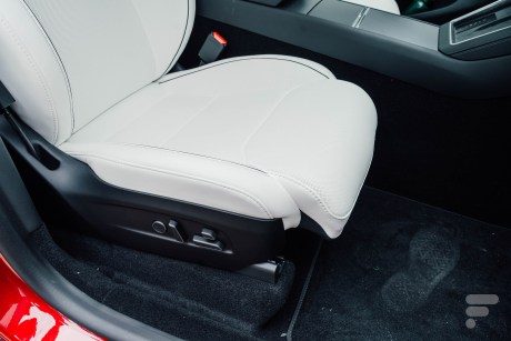 Tesla Model Y Performance (2025) // Source : Robin Wycke pour Frandroid