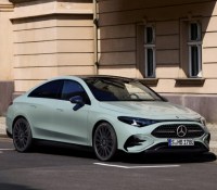 Mercedes-Benz CLA hybride // Source : Mercedes-Benz