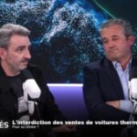« Pas de prise, pas de voiture » : on a fact-checké les propos du patron de 40 millions d&rsquo;automobilistes sur la voiture électrique