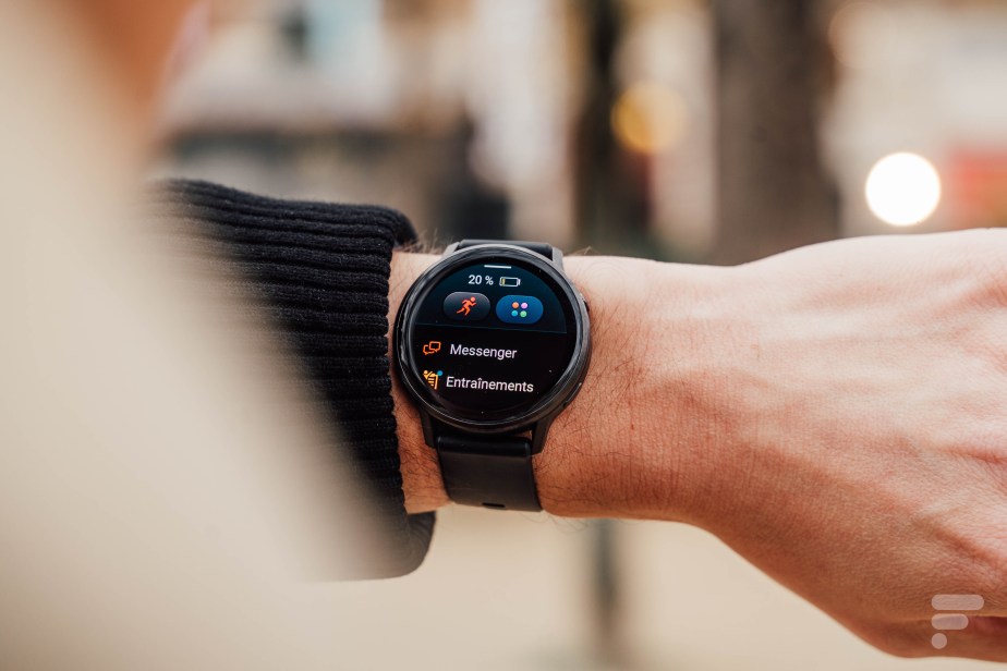 La Garmin Venu 4 // Source : Robin Wycke - Frandroid