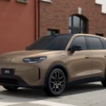 13 000 € en Chine : Leapmotor dégaine un SUV électrique compact qui bouscule tout et qui arrivera en Europe avec Stellantis 13 000 € en Chine : Leapmotor dégaine un SUV électrique compact qui bouscule tout et qui arrivera en Europe avec Stellantis