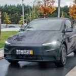 Tesla lance un Model Y 4×4 à prix cassé : pourquoi vous ne le verrez sans doute jamais en France Tesla lance un Model Y 4×4 à prix cassé : pourquoi vous ne le verrez sans doute jamais en France