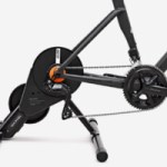 Van Rysel D100 : on a testé le moins cher des home-trainers Decathlon et finalement, c’est du sérieux Van Rysel D100 : on a testé le moins cher des home-trainers Decathlon et finalement, c’est du sérieux