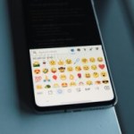 Android 16 : orque, coffre au trésor, danseuse… Voici les 8 nouveaux emojis qui vont envahir vos conversations Android 16 : orque, coffre au trésor, danseuse… Voici les 8 nouveaux emojis qui vont envahir vos conversations