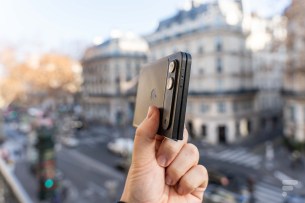 iPhone Fold (maquette imprimée en 3D) // Source : Robin Wycke pour Frandroid