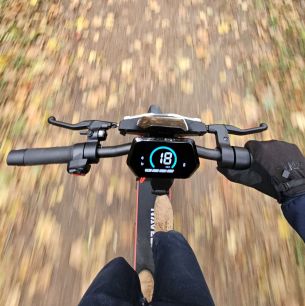 Navee XT5 Pro conduite chemin