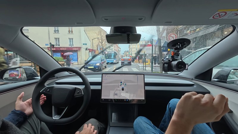 Tesla FSD : le système de conduite automatique pris en flagrant délit d’excès de vitesse à Bruxelles