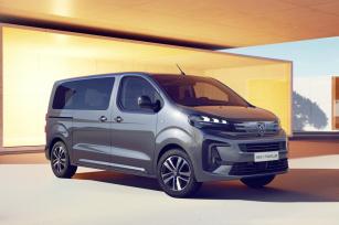 peugeot-e-traveller-restylage-2024-gris-officiel-003