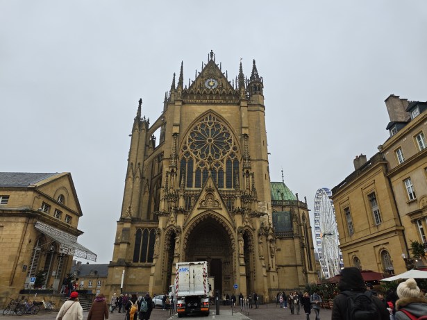 Poco F8 Pro Grand-angle de jour (2)