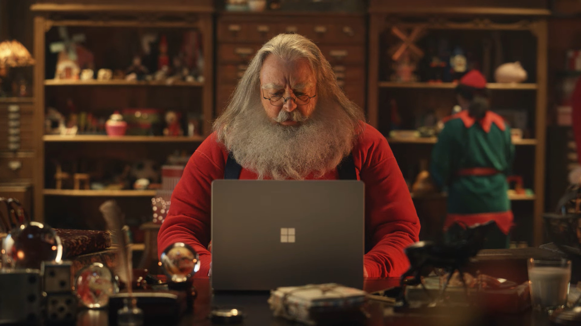 Le Père Noël dans la pub Microsoft pour Copilot