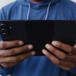 « Je comprends enfin les pliants », MKBHD a acheté un Galaxy Z TriFold et il est séduit par le format « Je comprends enfin les pliants », MKBHD a acheté un Galaxy Z TriFold et il est séduit par le format