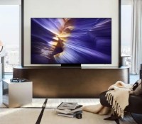 Le TV Samsung TQ48S90F.