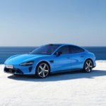 « Tesla est puissant, mais pas invincible » : le patron de Xiaomi affiche clairement ses ambitions pour ses voitures électriques