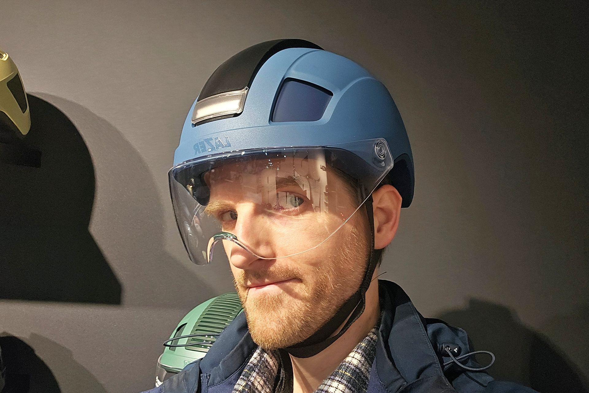 Casque vélo Lazer Nova KinetiCore Velofollies