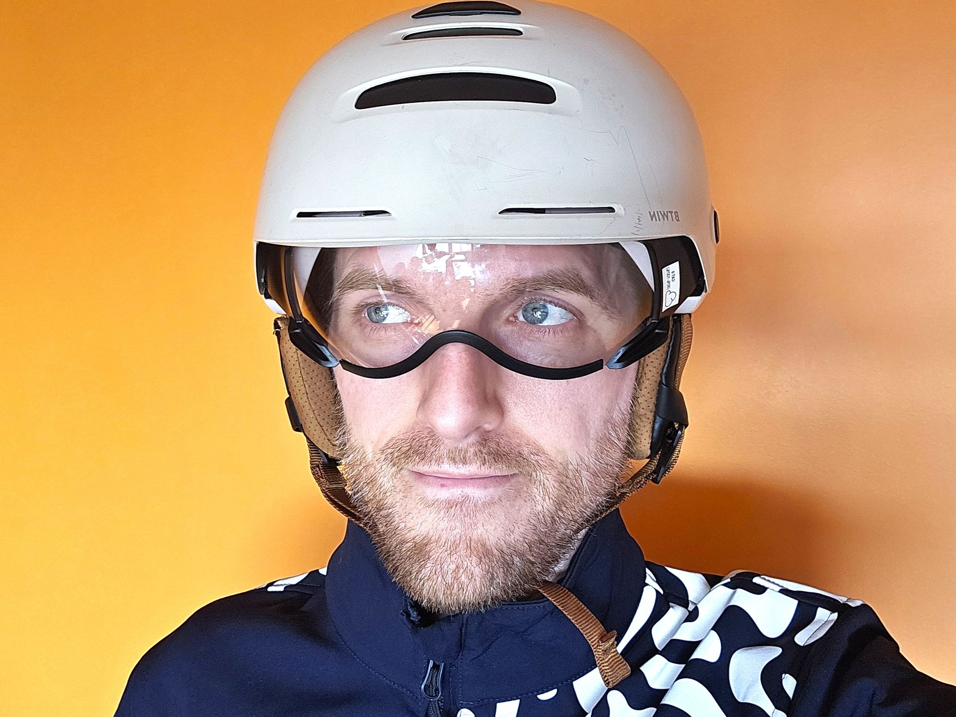 Casque vélo ville Btwin 900 avant visière