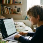 ChatGPT va désormais deviner votre âge pour protéger les mineurs des contenus adultes ChatGPT va désormais deviner votre âge pour protéger les mineurs des contenus adultes