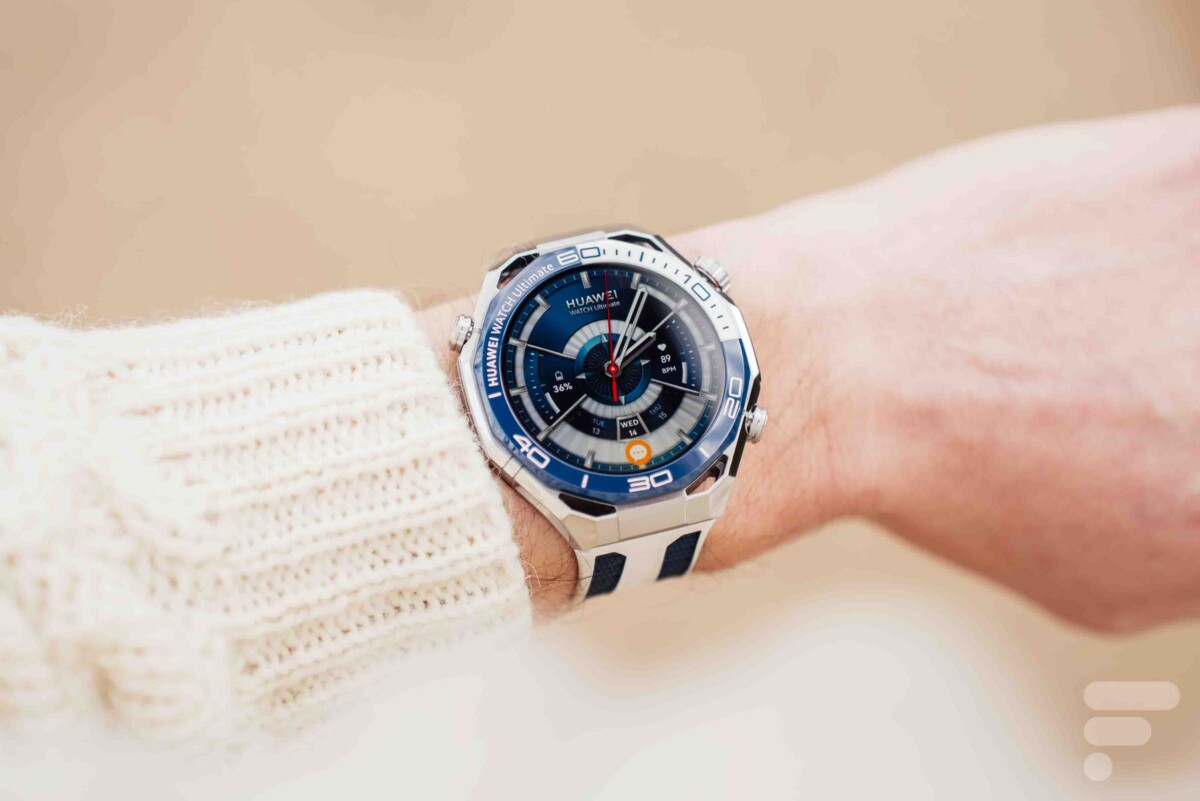 La Huawei Watch Ultimate 2 // Source : Chloé Pertuis - Frandroid La Huawei Watch Ultimate 2 // Source : Chloé Pertuis - Frandroid