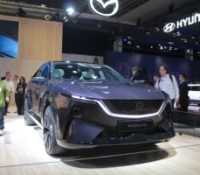Mazda CX-6e // Source : Jean-Baptiste Passieux - Frandroid