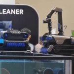 Mova Rover Master : j’ai vu le robot de piscine du futur qui a un bras articulé pour servir l’apéro Mova Rover Master : j’ai vu le robot de piscine du futur qui a un bras articulé pour servir l’apéro