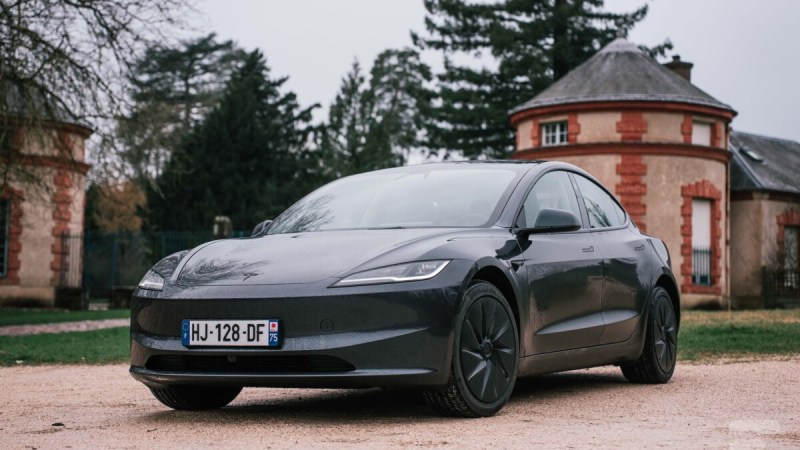 Sans toucher à sa batterie ni au prix, Tesla vient d’offrir 38 km de plus à sa Model 3 la moins chère