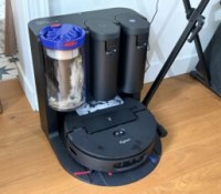 Dyson Spot+Scrub Ai // Source : Ulrich Rozier pour Frandroid