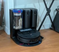 Le Dyson Spot+Scrub AI. Le Dyson Spot+Scrub AI.