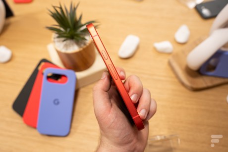 Google Pixel 10a // Source : Robin Wycke pour Frandroid