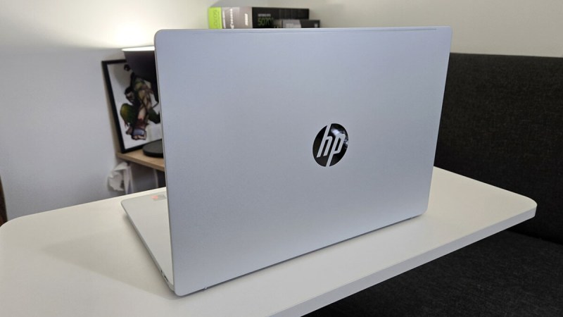 Le marché du PC en pleine dégringolade : les chiffres sont catastrophiques, HP et Dell touchés de plein fouet