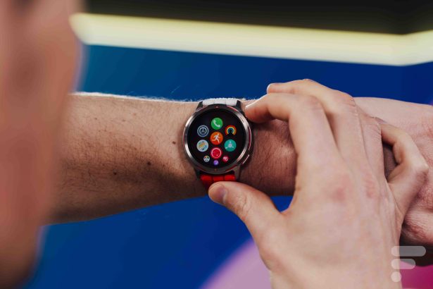 La Huawei Watch GT Runner 2 // Source : Chloé Pertuis - Frandroid