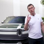 “Pourquoi je ne recommanderais plus jamais une Tesla” : ces journalistes ont testé le Rivian R2 électrique et ont enfin trouvé un vrai concurrent au Tesla Model Y “Pourquoi je ne recommanderais plus jamais une Tesla” : ces journalistes ont testé le Rivian R2 électrique et ont enfin trouvé un vrai concurrent au Tesla Model Y