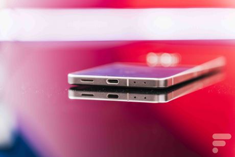 Samsung Galaxy Z Flip 7 Olympic Edition (hiver) // Source : Chloé Pertuis - Frandroid
