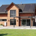 Tesla lance ses nouveaux panneaux solaires qui peuvent produire de l’électricité même à l’ombre (ou presque) Tesla lance ses nouveaux panneaux solaires qui peuvent produire de l’électricité même à l’ombre (ou presque)
